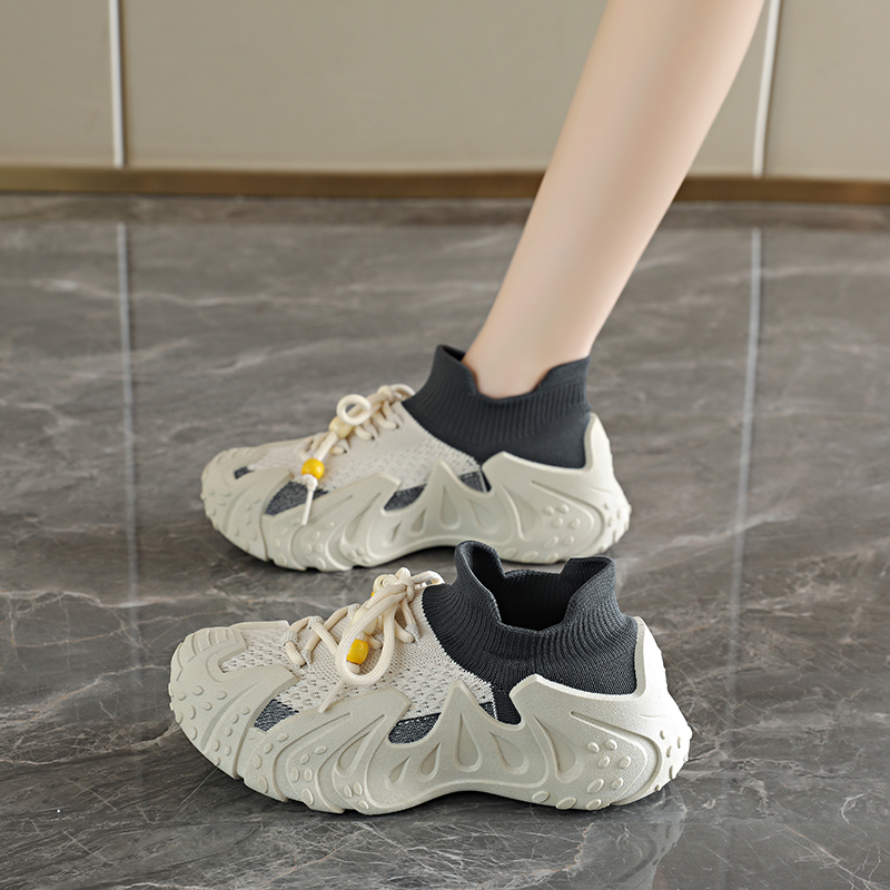 Running Shoes Lightweight - Heiß begehrte Sport-Sommer-Neuheit: Atmungsaktive, höhenvergrößernde, vielseitige